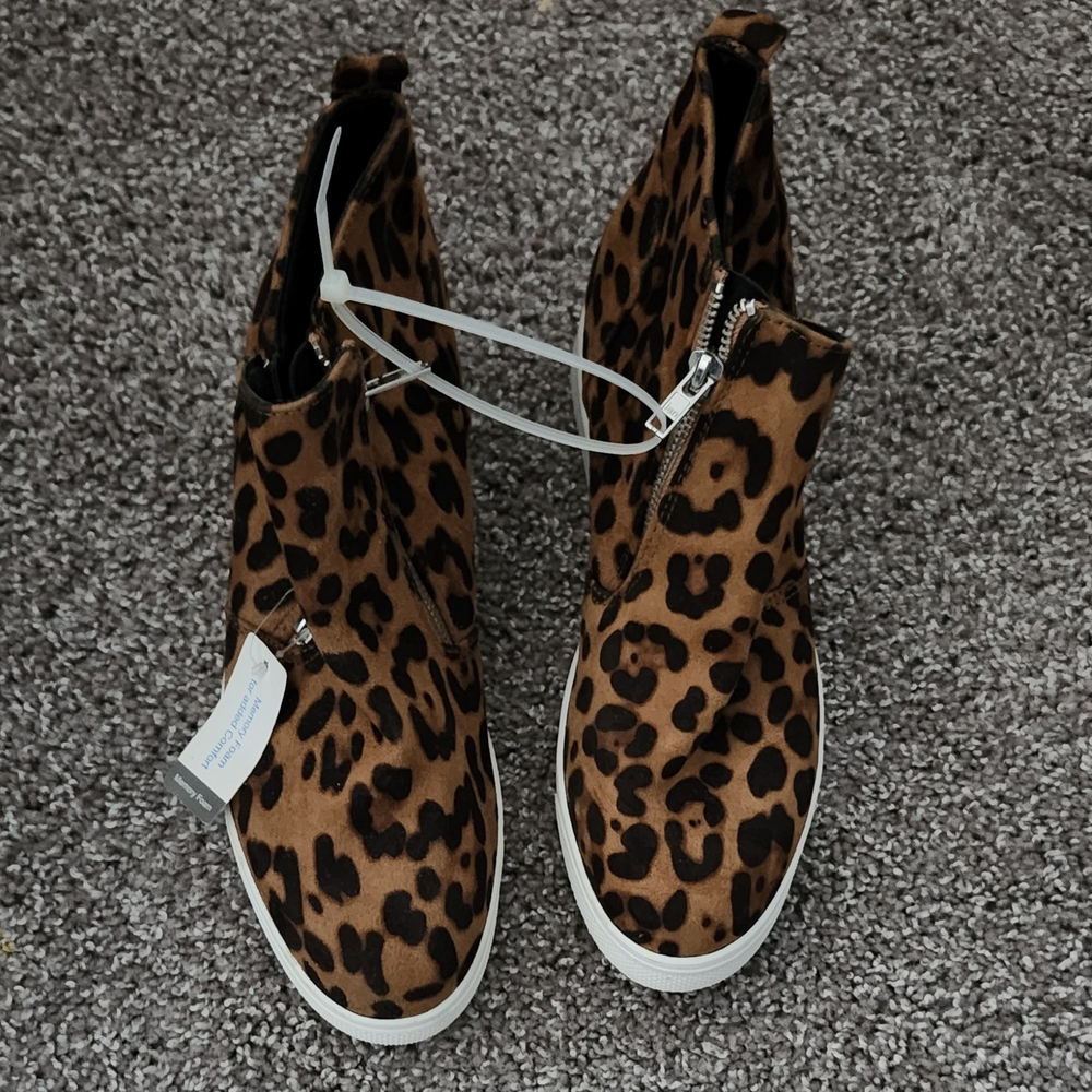 Time and Tru Leopard Print Zip Ankle Booties - Brown/Black